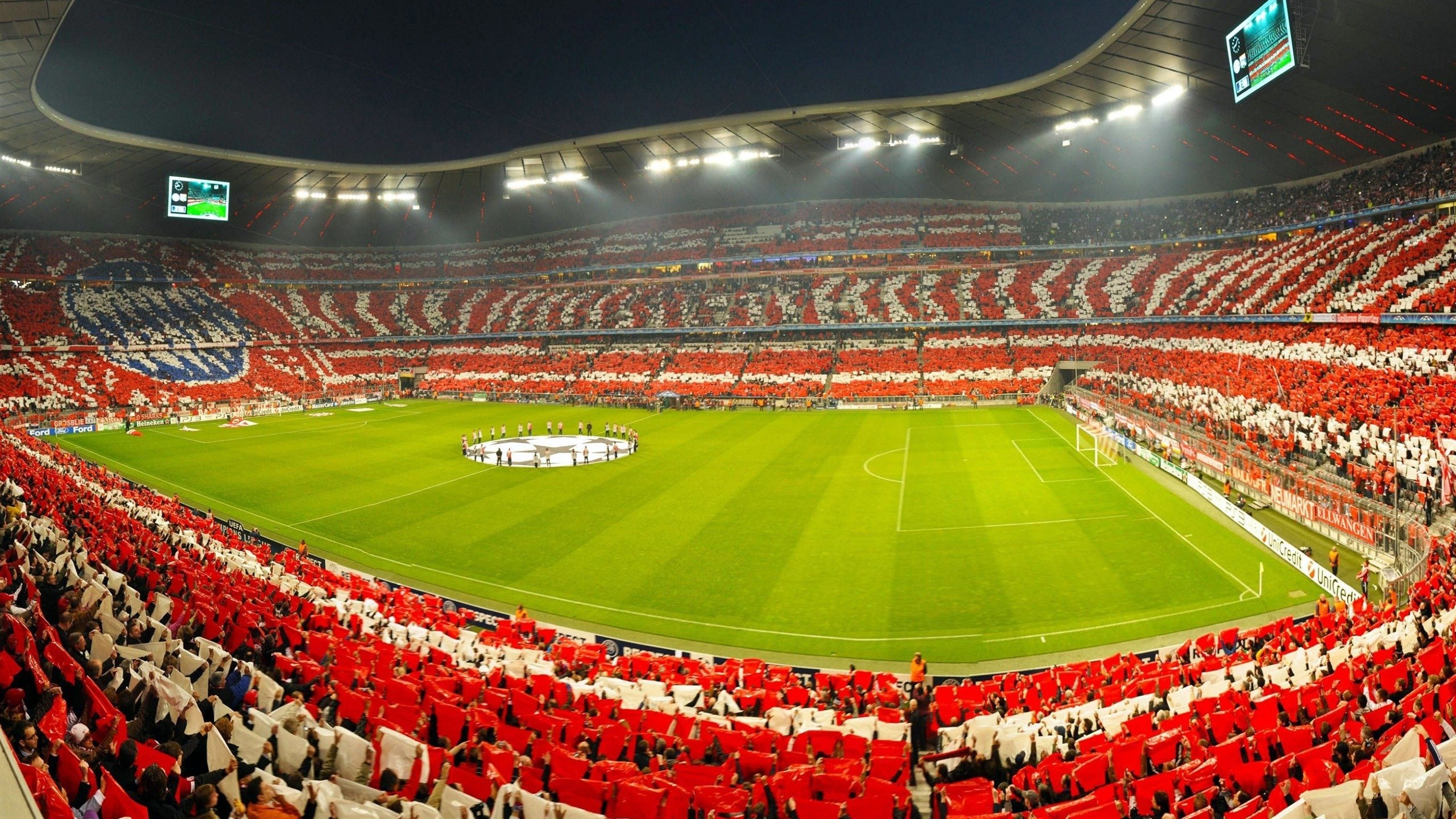 曼联火力压制爱尔兰，阿什拉夫成为关键先生