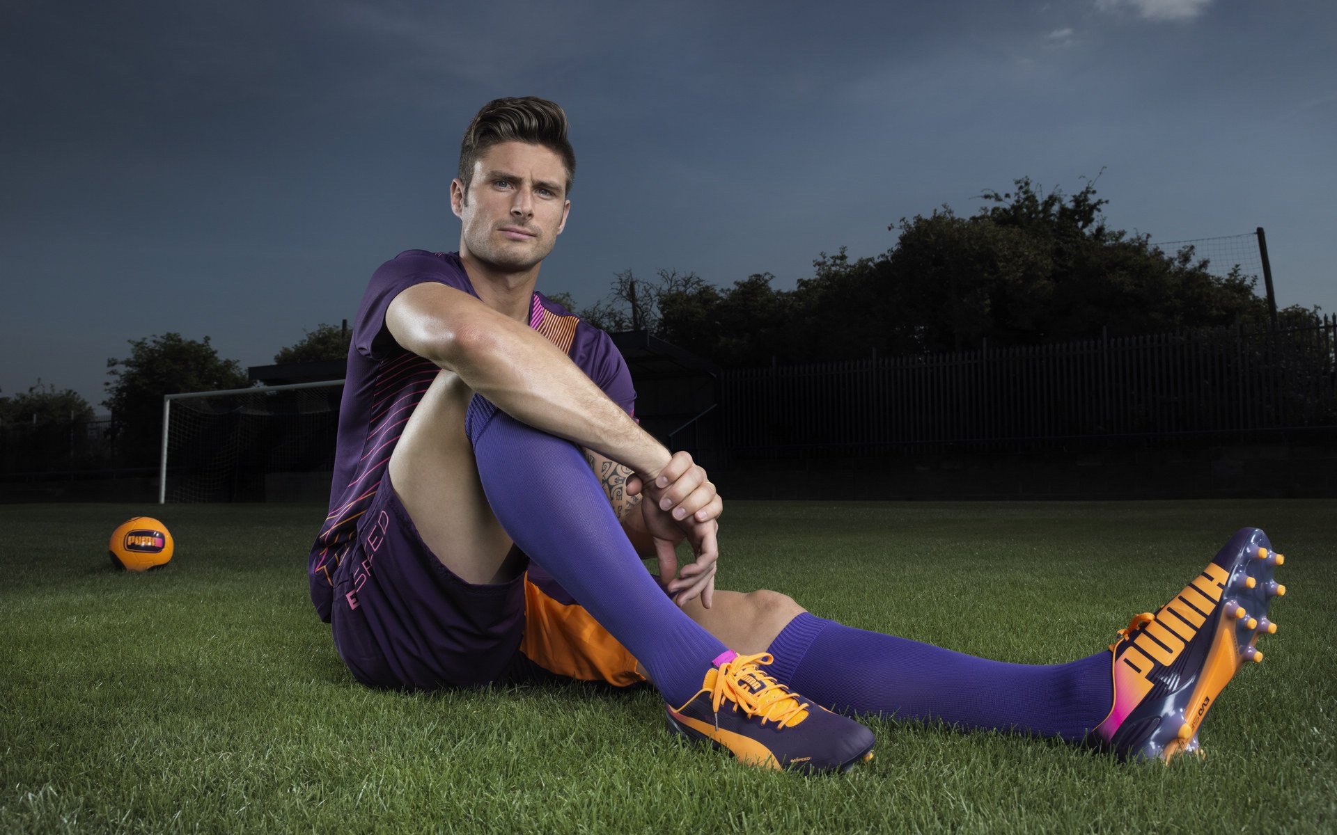 里昂封锁中国，迪马利亚成为关键先生，足球场上的地缘政治寓言