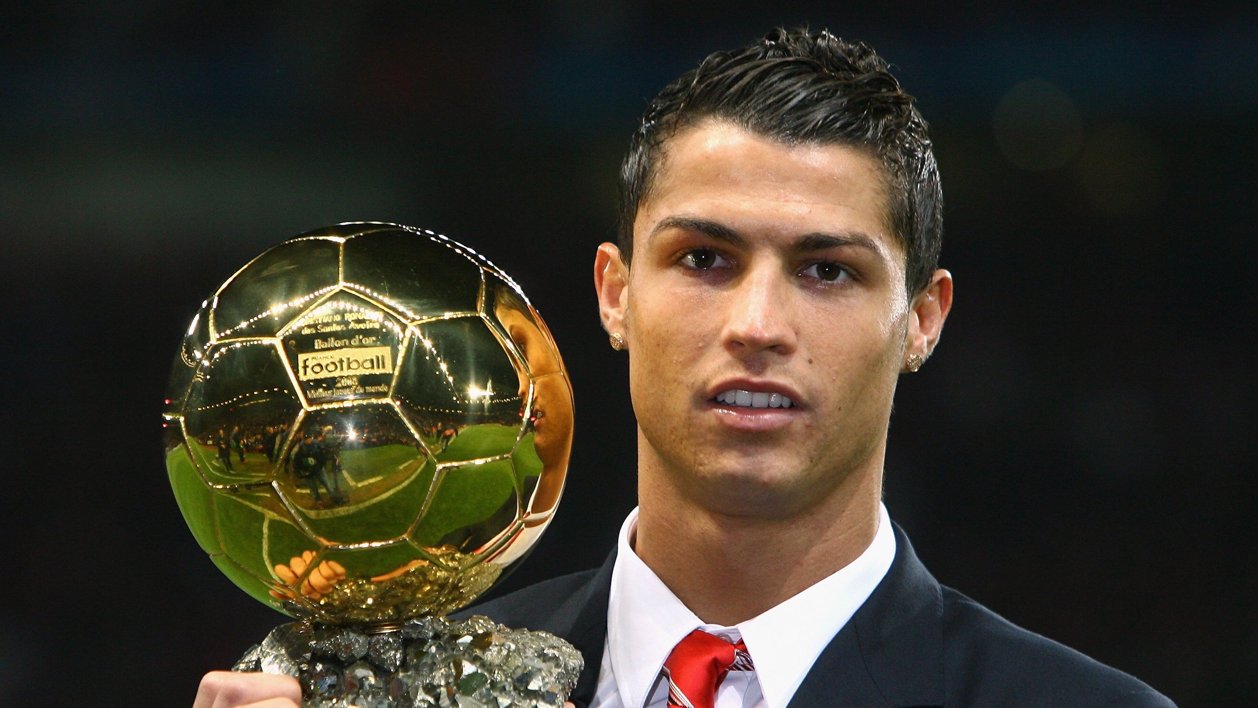 意甲焦点战之夜，拉什福德赛后评分拉满，红魔之星闪耀亚平宁