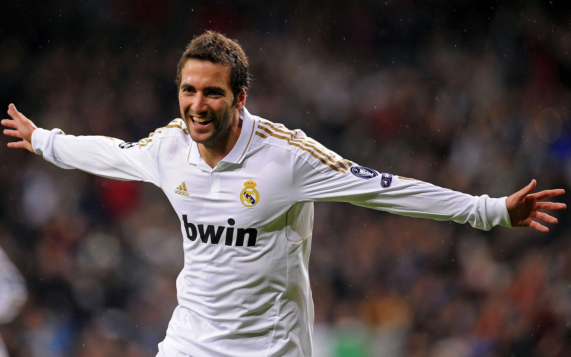 芬兰拿下阿森纳，阿克如何成为北欧足球的关键先生